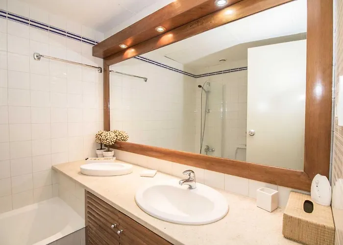 Apartment Valerie By Algarve Holidays Vilamoura